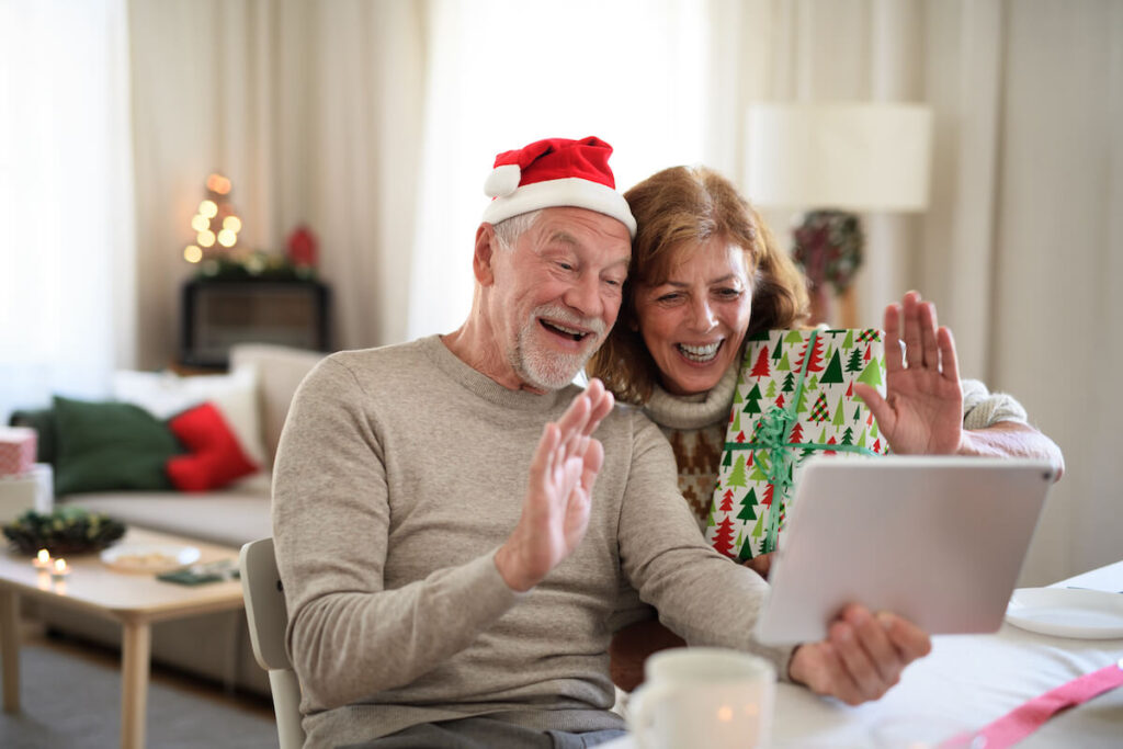 Holiday Ideas for Stronger Family Connection in Senior Living